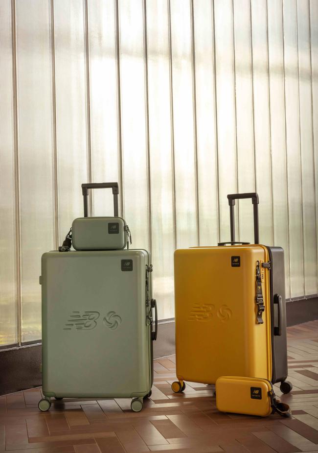 New Balance x Samsonite 55cm Spinner Case.