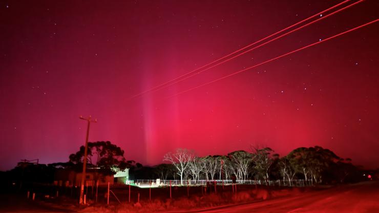 Truckie Trent Christakakis said his glimpse of Aurora Australis was “mind blowing.”